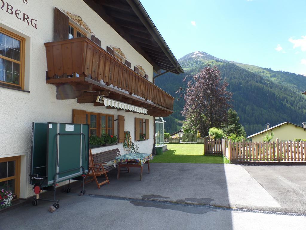 Landhaus Sonnenberg Санкт-Антон-ам-Арльберг Екстер'єр фото